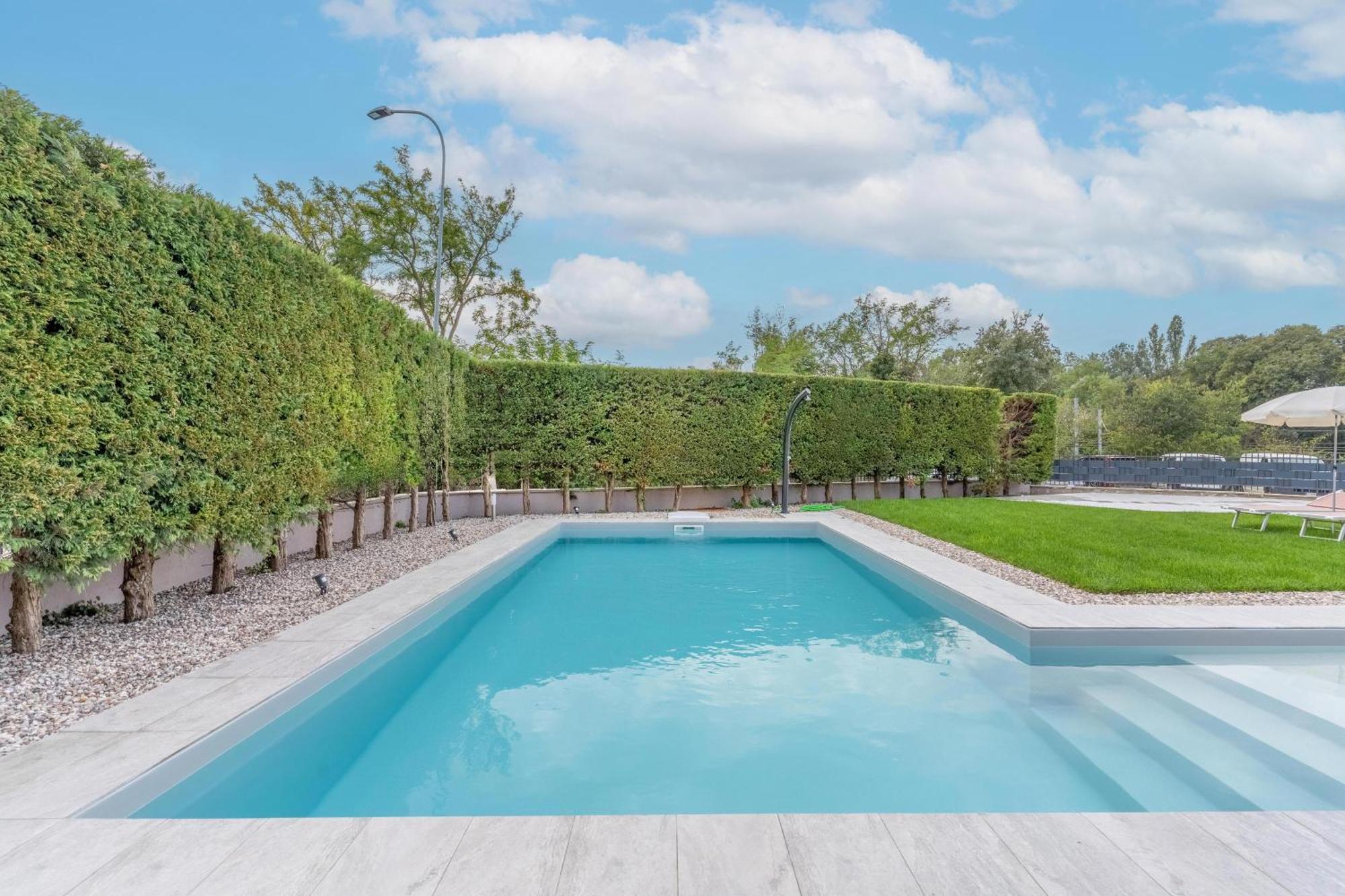 -Free Pool And Parking- Garda House Apartments Castelnuovo del Garda Eksteriør bilde