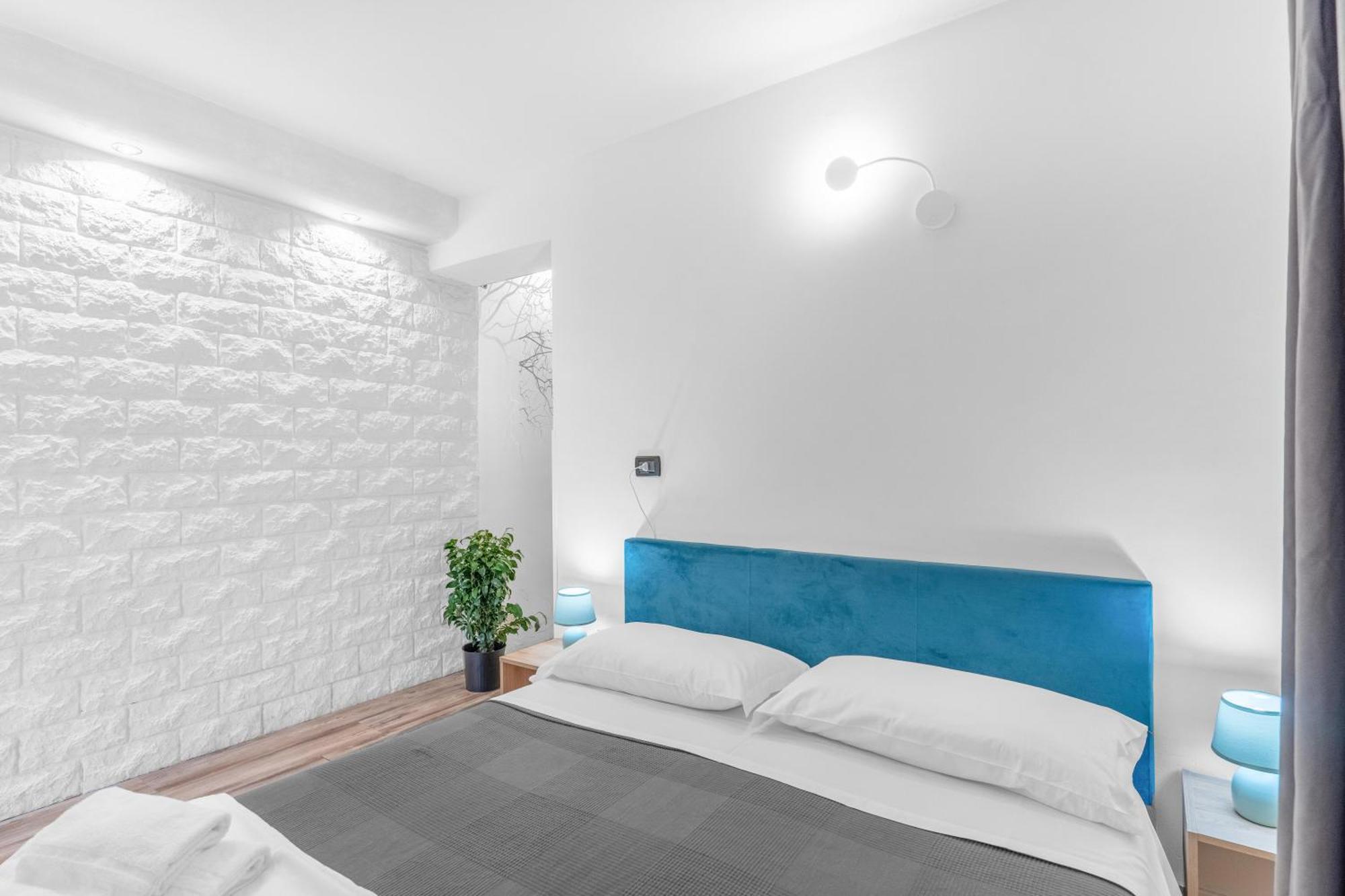 -Free Pool And Parking- Garda House Apartments Castelnuovo del Garda Eksteriør bilde