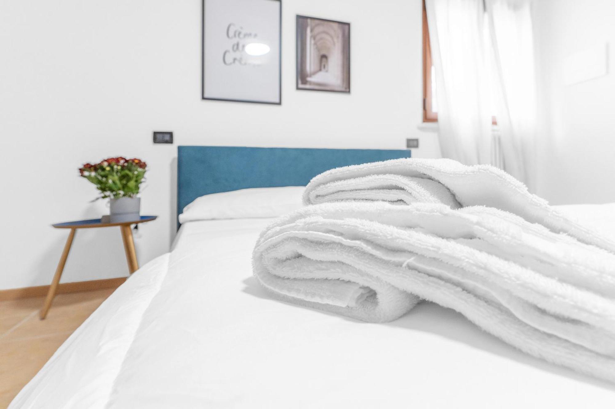 -Free Pool And Parking- Garda House Apartments Castelnuovo del Garda Eksteriør bilde