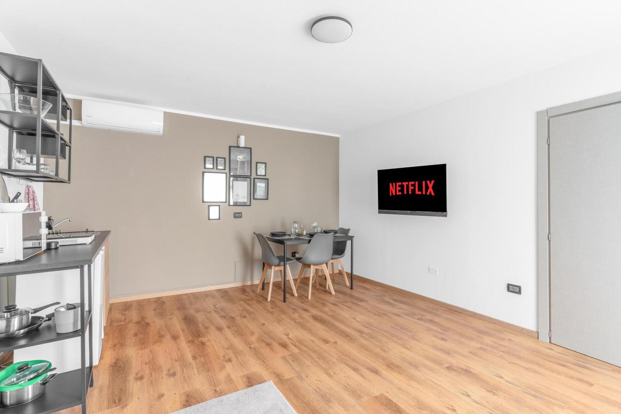 -Free Pool And Parking- Garda House Apartments Castelnuovo del Garda Eksteriør bilde