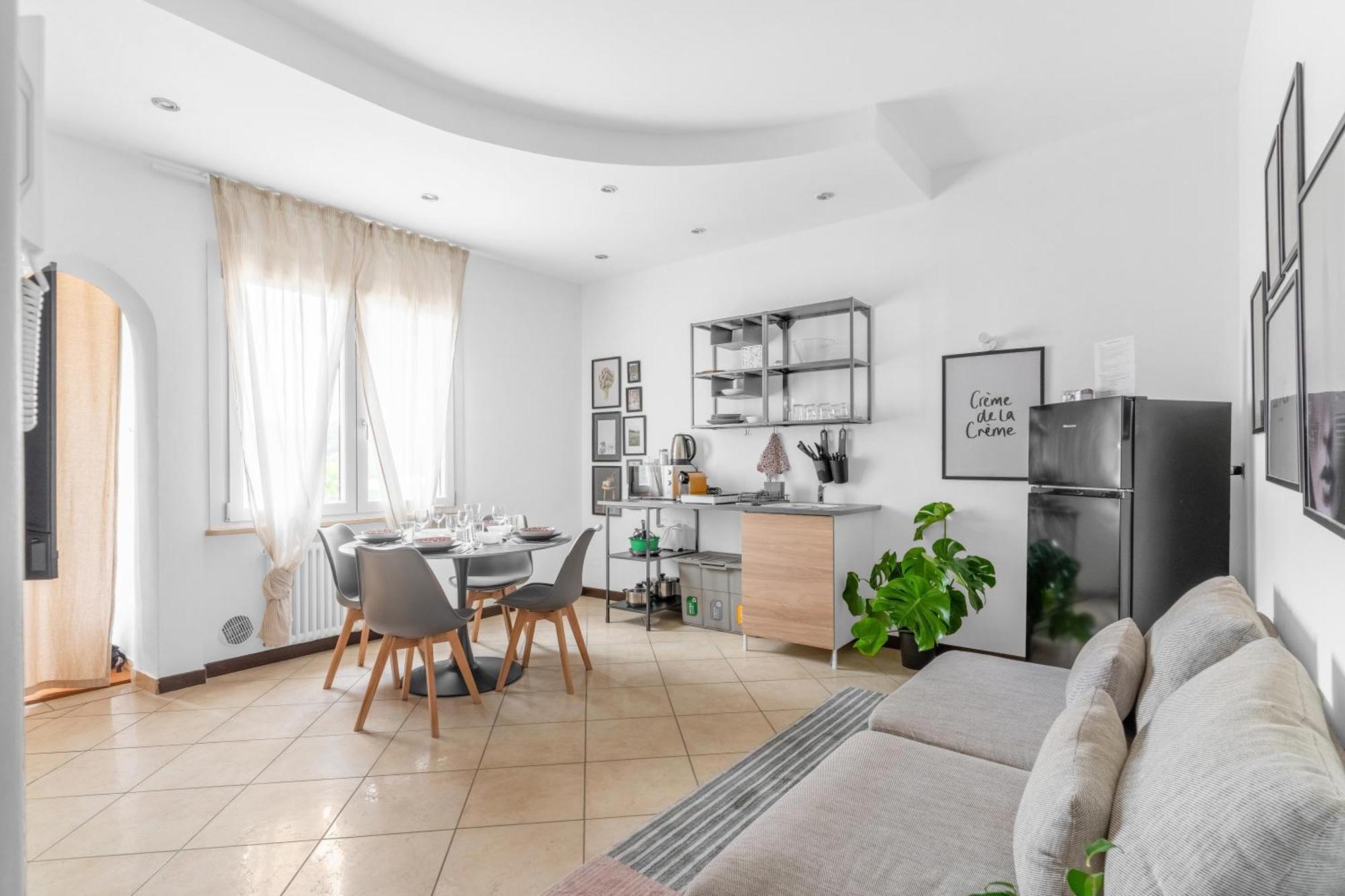 -Free Pool And Parking- Garda House Apartments Castelnuovo del Garda Eksteriør bilde