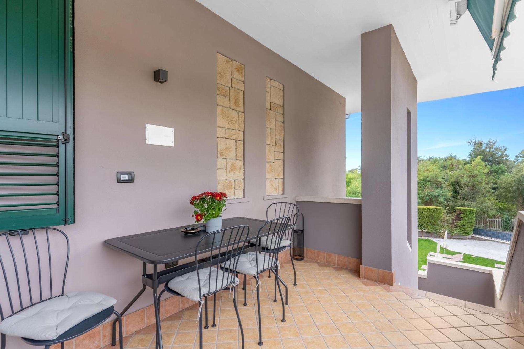 -Free Pool And Parking- Garda House Apartments Castelnuovo del Garda Eksteriør bilde