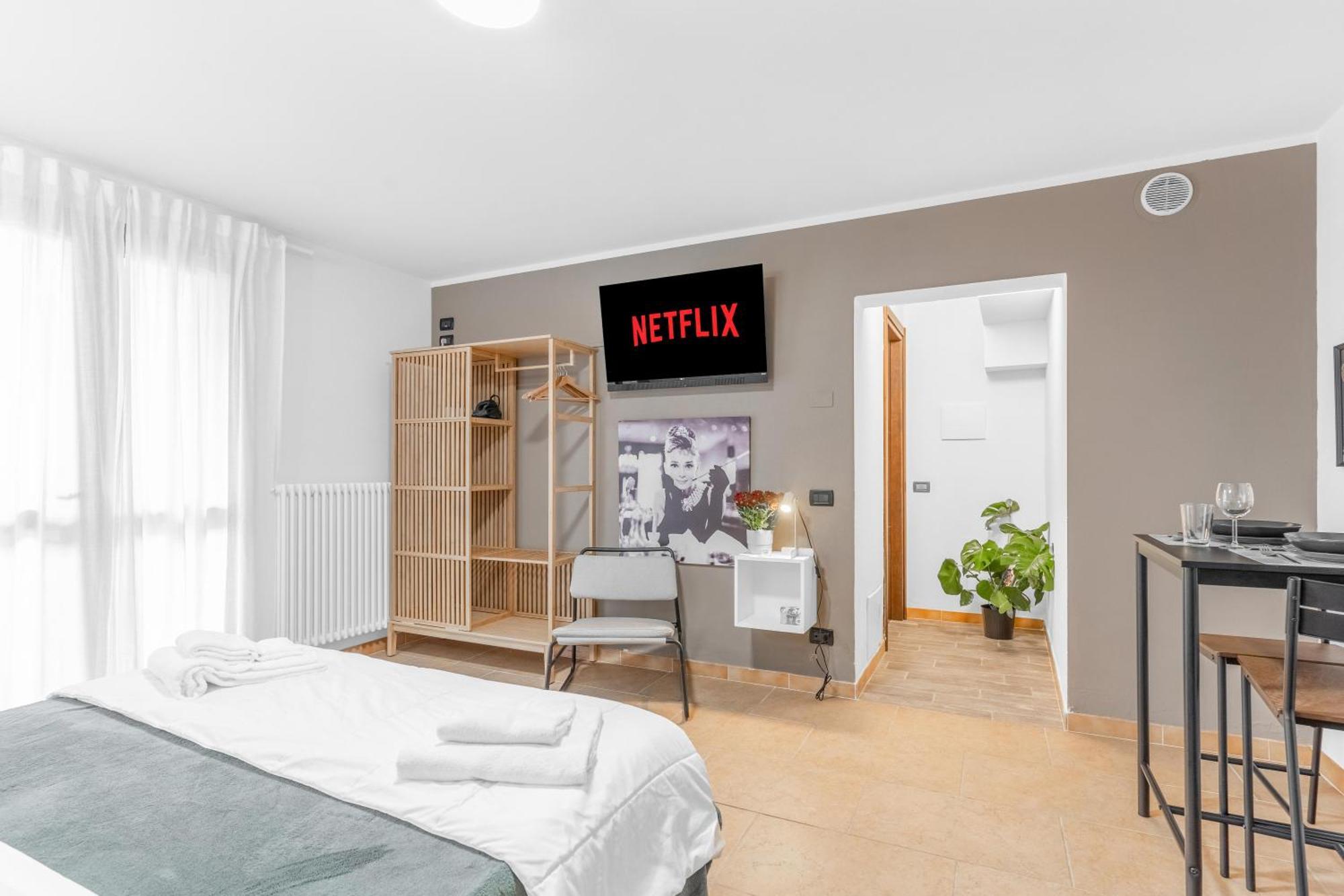 -Free Pool And Parking- Garda House Apartments Castelnuovo del Garda Eksteriør bilde