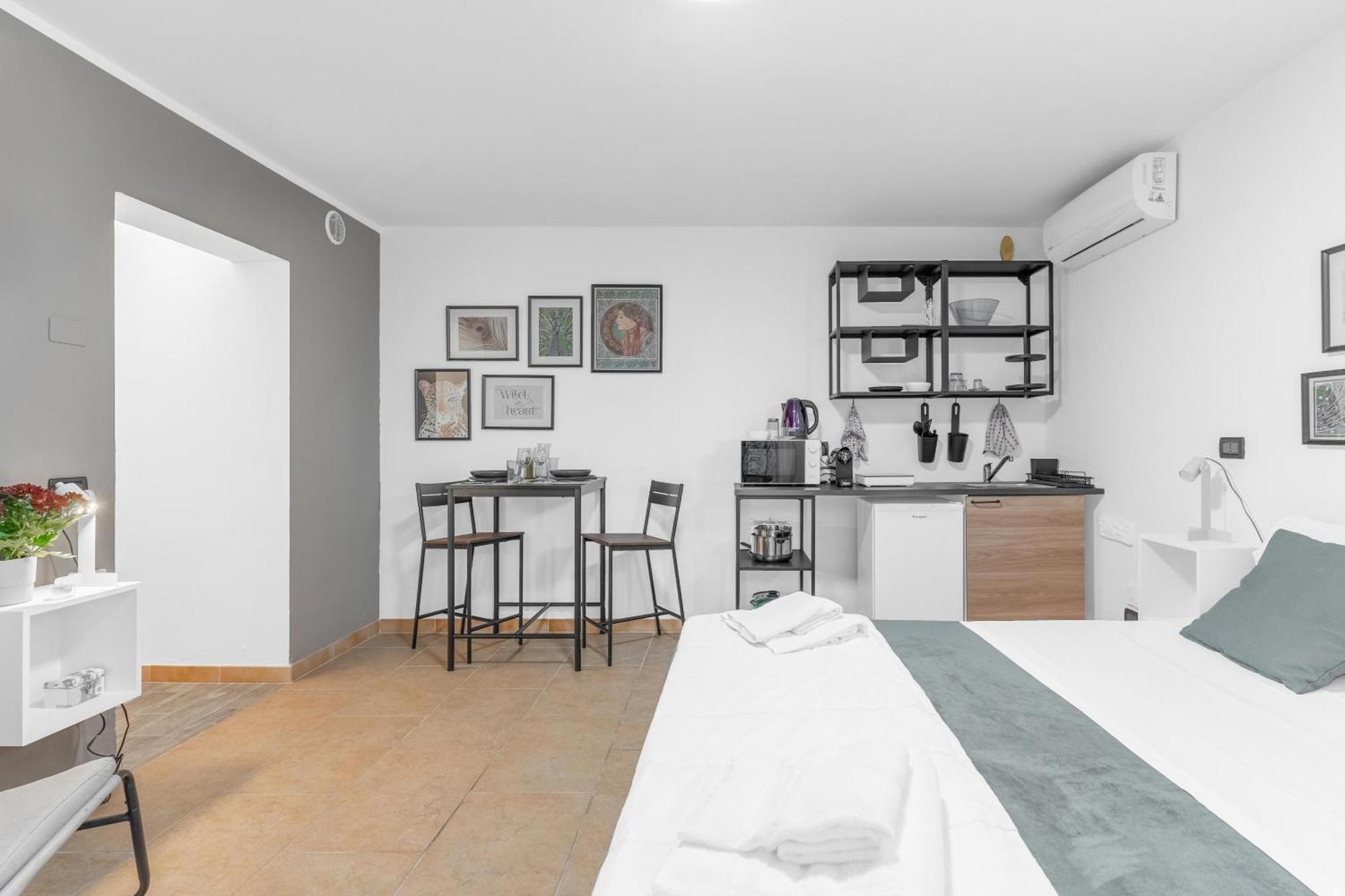 -Free Pool And Parking- Garda House Apartments Castelnuovo del Garda Eksteriør bilde