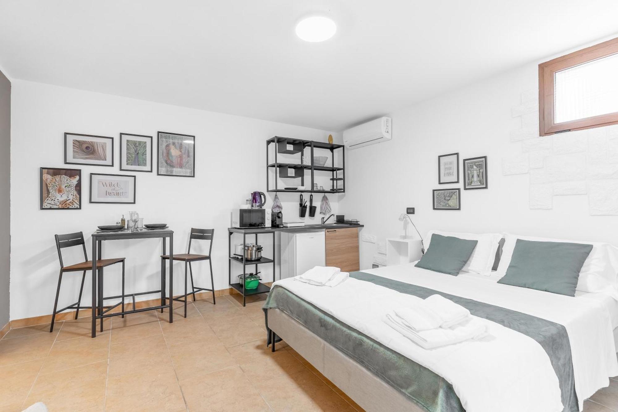 -Free Pool And Parking- Garda House Apartments Castelnuovo del Garda Eksteriør bilde